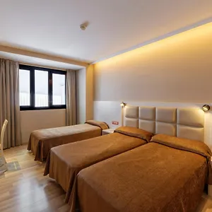 House 3*, Barcelona Spain